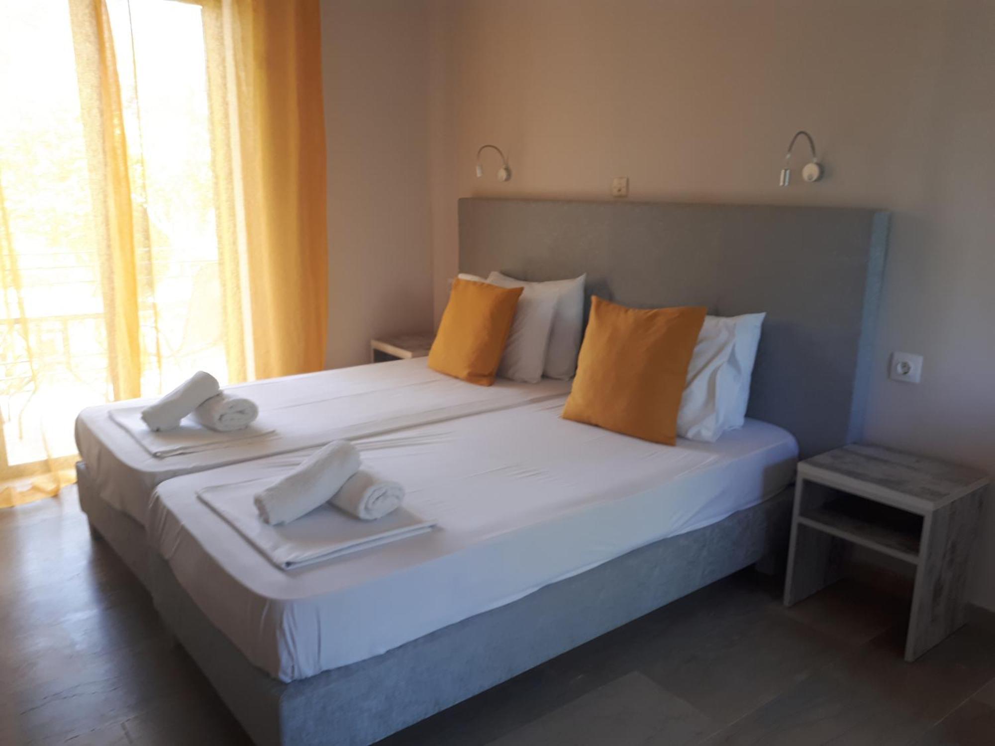Blue Waves Corfu Aparthotel Kavos Exterior photo
